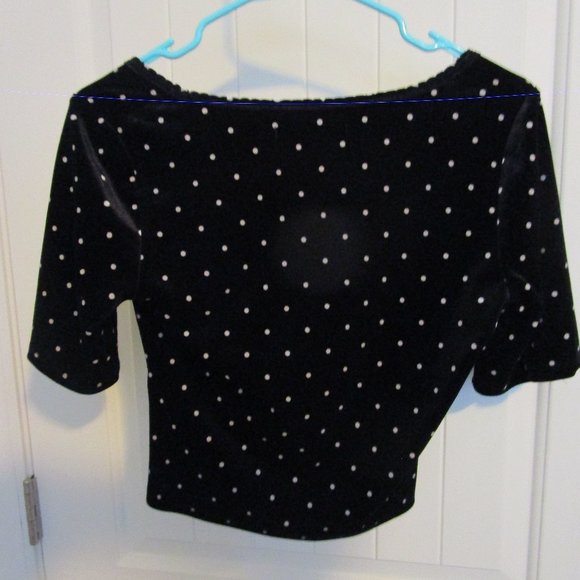 Top - Picture 2 of 2